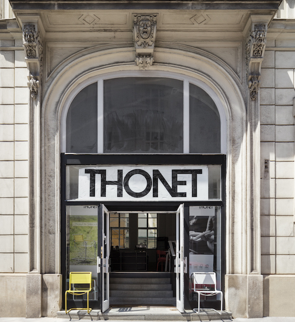1-Thonet_Pop_up_Cafe_Wien-wow-webmagazine